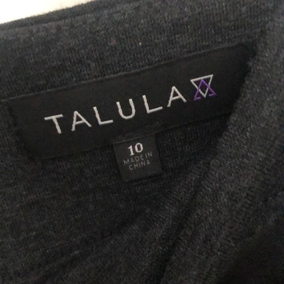 Gray mini skirt - Picture 3 of 3